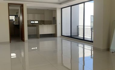 VENTA DE PH EN CENIA TOWERS FRENTE A LA NORIA