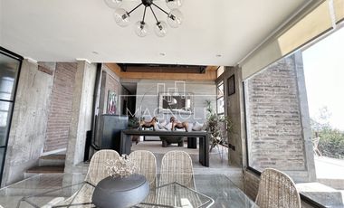 Casa en venta de 4 dorm. en Colina