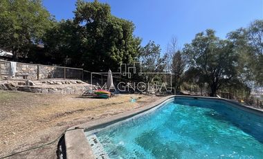 Casa en venta de 4 dorm. en Colina