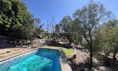 Casa en venta de 4 dorm. en Colina