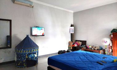Rumah Halaman Luas dekat Candi Sojiwan
