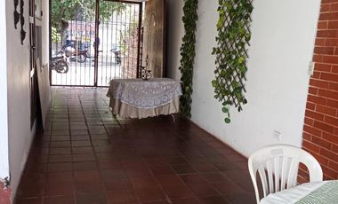 casa en arriendo/venta en barrio caobos. Cod V2009