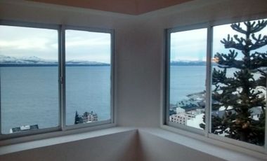 Amantes de la Vista. Departamento en PH reciclado a nuevo con la mejor vista de Bariloche