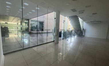 SE ARRIENDA LOCAL ESCUELA MILITAR