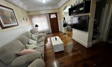 Venta Chalet 5 Ambientes  Isidro Casanova