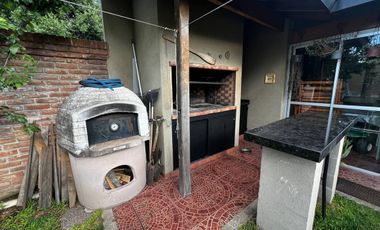 Venta Chalet 5 Ambientes  Isidro Casanova