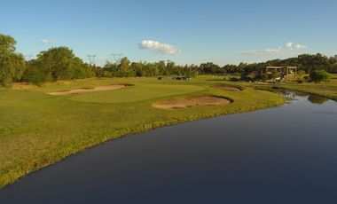 Oportunidad Departamento vista al GOLF - Medal Country club