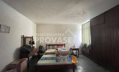 casa en venta en blanco. Cod V103538