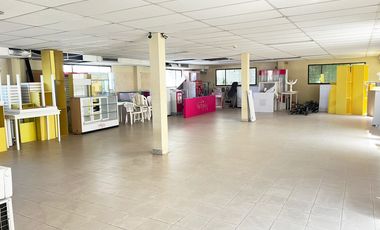 edificio en arriendo/venta en el porvenir. Cod A26657