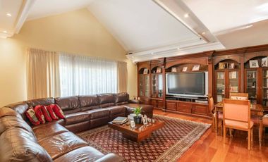 casa en arriendo/venta en usaquén. Cod A12049