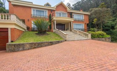 casa en arriendo/venta en usaquén. Cod A12049