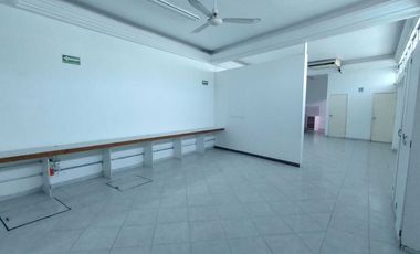 PROPIEDAD COMERCIAL EN RENTA EN AVENIDA XALAPA VERACRUZ,VER.