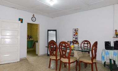 casa-local en venta en zona bancaria. Cod V85930