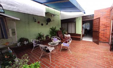 casa en venta en barrio blanco. Cod V27798
