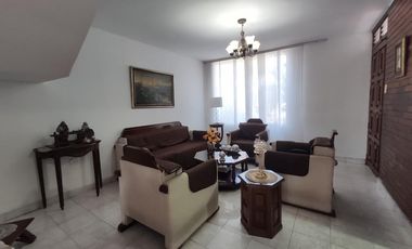 casa en venta en barrio blanco. Cod V27798