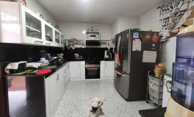 casa en venta en barrio blanco. Cod V27798