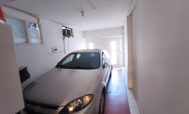casa en venta en barrio blanco. Cod V27798