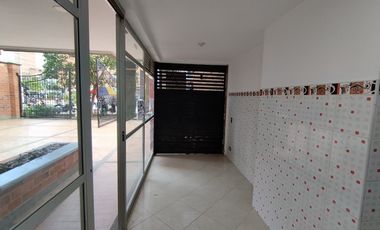 LOCAL EN ARRIENDO UBICADO EN MEDELLIN SECTOR CENTRO DE LA CIUDAD