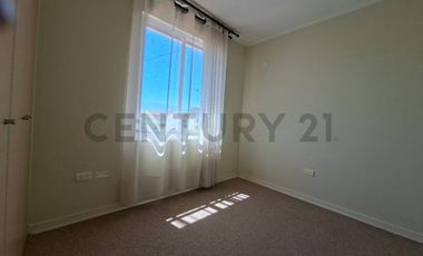 Se arrienda casa en Jardines de Linderos