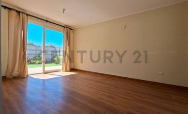 Se arrienda casa en Jardines de Linderos