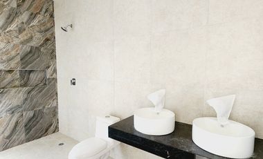 Casa en VENTA MUY AMPLIA Y COCHERA TECHADA fraccionamiento LOMAS DEL DORADO