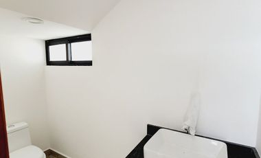 Casa en VENTA MUY AMPLIA Y COCHERA TECHADA fraccionamiento LOMAS DEL DORADO
