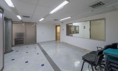 SE ALQUILA EDIFICIO DE 3 PISOS EN EL BARRIO SAN FERNANDO. Cod A5850