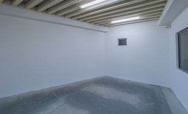 SE ALQUILA EDIFICIO DE 3 PISOS EN EL BARRIO SAN FERNANDO. Cod A5850