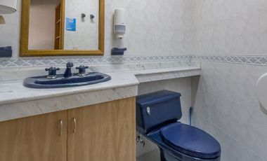 SE ALQUILA EDIFICIO DE 3 PISOS EN EL BARRIO SAN FERNANDO. Cod A5850