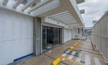 SE ALQUILA EDIFICIO DE 3 PISOS EN EL BARRIO SAN FERNANDO. Cod A5850