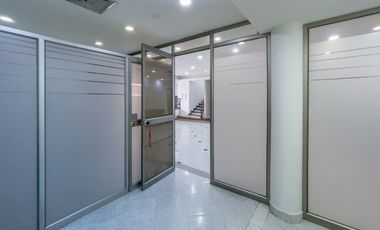 SE ALQUILA EDIFICIO DE 3 PISOS EN EL BARRIO SAN FERNANDO. Cod A5850