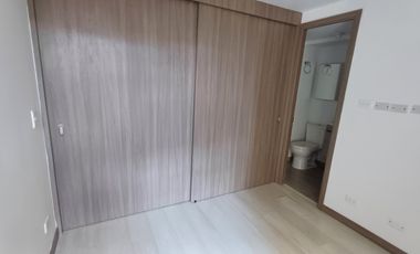 apartamento en arriendo en loma de las brujas. Cod A513181