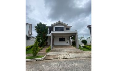 Se Vende Casa en Paseo del Norte