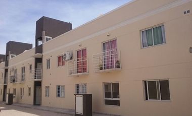 Depto dos amb en planta baja. Complejo Santa Luisa II.