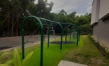 casa en arriendo en condominio entre parques. Cod A118361