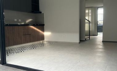 casa en arriendo en condominio entre parques. Cod A118361