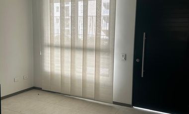 casa en arriendo en condominio entre parques. Cod A118361