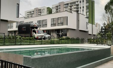 casa en arriendo en condominio entre parques. Cod A118361
