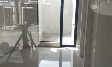Rumah disewakan di Jawa Timur, Surabaya