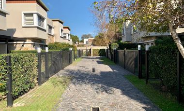 EXCLUSIVO DUPLEX DE 4 AMB EN BARRIO INGLES