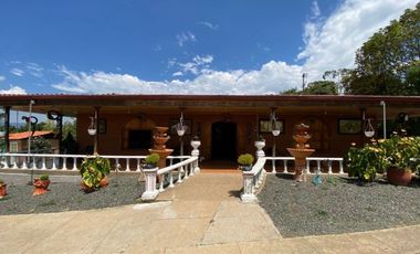 Se vende Hermosa Finca via Altagracia