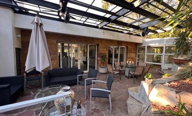 Casa de Lujo en Venta Fracc Las Cañadas Club de Golf vista Arbolada en Zapopan