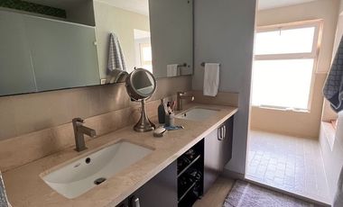 Casa de Lujo en Venta Fracc Las Cañadas Club de Golf vista Arbolada en Zapopan