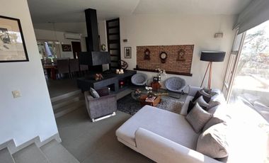 Casa de Lujo en Venta Fracc Las Cañadas Club de Golf vista Arbolada en Zapopan