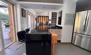 Casa de Lujo en Venta Fracc Las Cañadas Club de Golf vista Arbolada en Zapopan