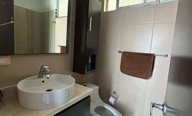 casa en venta en av libertadores. Cod V1255