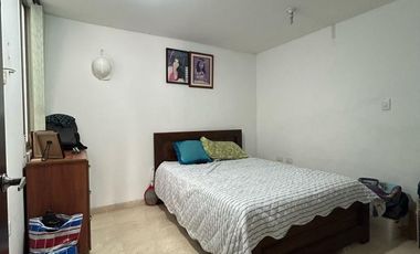 casa en venta en av libertadores. Cod V1255