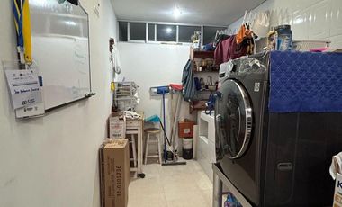 casa en venta en av libertadores. Cod V1255