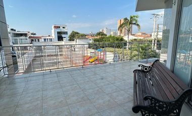 casa en venta en av libertadores. Cod V1255