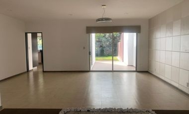 Casa en venta para reestrenar en residencial Chiluca